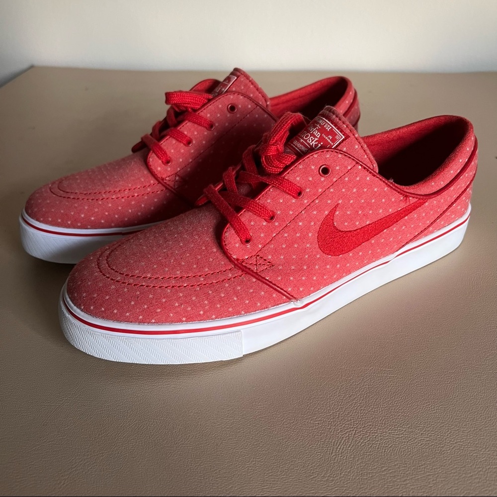 Nike SB Janoski Red/White Dot